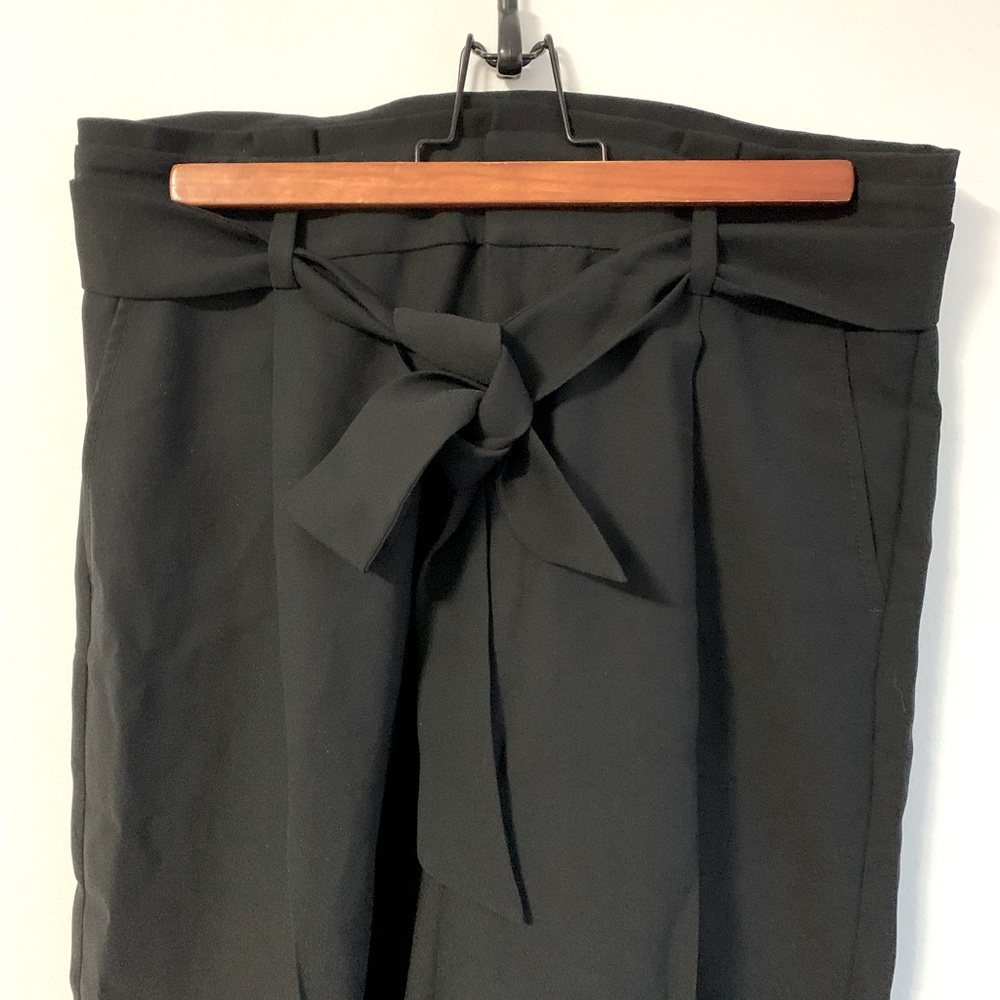 Black paper bag with front seam pants - banana republic - size 6S